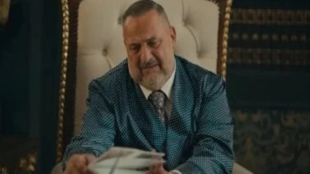 أحمد عيد يشمت في شادي مقار بعد إقصائه من مجلس الشعب بالحلقة 18